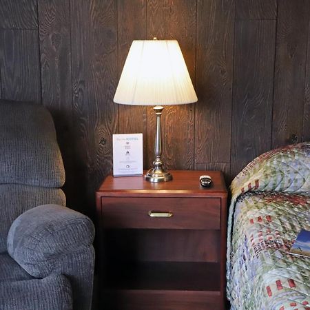 Big Sky Motel Roundup Екстериор снимка