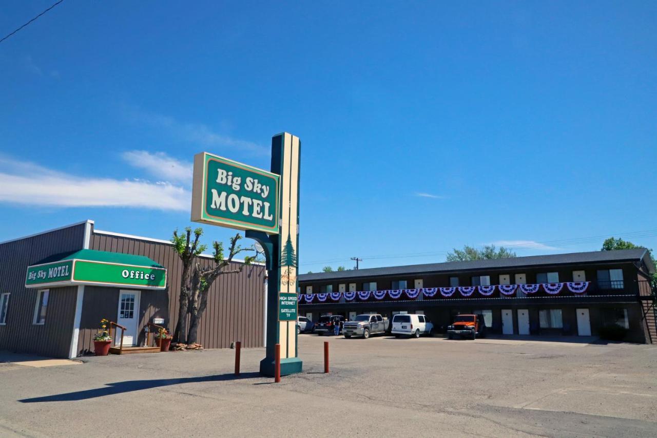Big Sky Motel Roundup Екстериор снимка